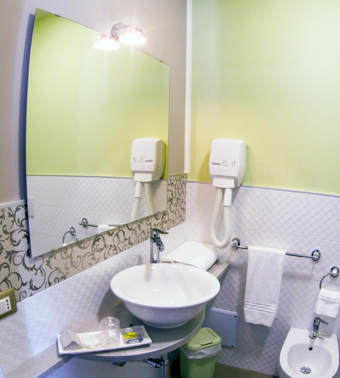 Adelfia B&B San Trifone المظهر الخارجي الصورة